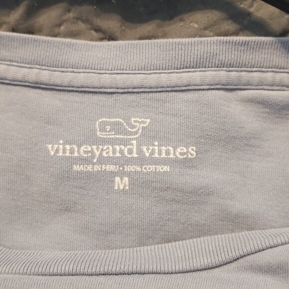 Vineyard Vines t-shirt size medium - Picture 3 of 4